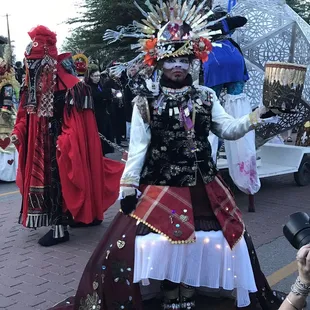 Obsessed with this woman&apos;s costume. Different shoes too.