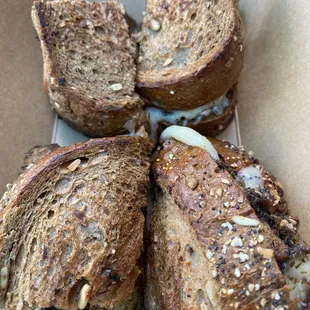 Grilled cheese jerk chicken