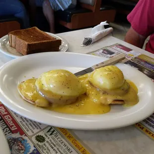 Eggs Benedict