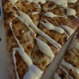 Cheese pizza (with ranch)