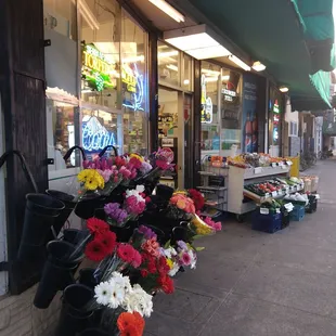 Who wouldn&apos;t want to shop here? Owners and cashiers are friendly and courteous.