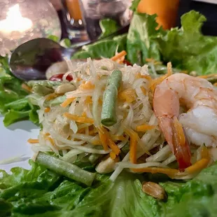 Som tum, good veggies, definitely need more fish sauce and other ingredients.