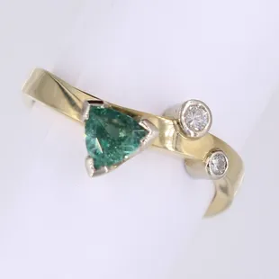 Green tourmaline contemporary ring!  One of a kind