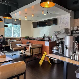 Self serve water station