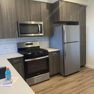 Love how the space in the kitchen is set up, lots of storage.