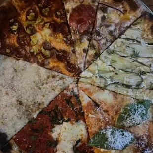 Love that you can create your own whole pizza of different slices!