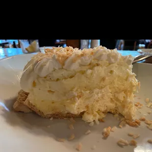 Coconut cream pie