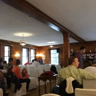 Congregants filtering in. This is second floor.