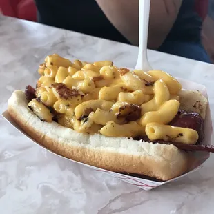 Bacon Mac hot dog.
