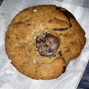 Chocolate chip cookie