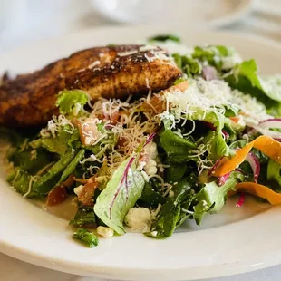 Salad with salmon