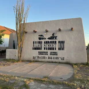 Front of inn with parking in front &amp; side