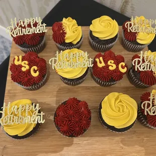 Cupcakes 

#bestbakeryever #customdesserts