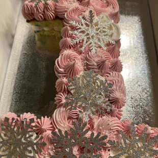 Winter wonderland #1 confetti cake