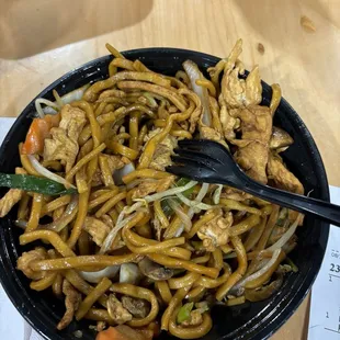 Chicken Lo Mein