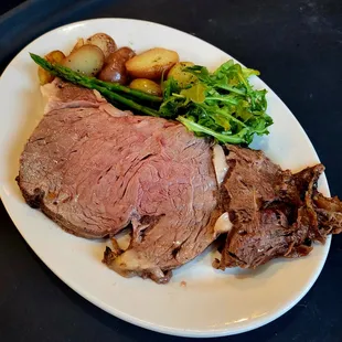 Prime Rib with Asparagus &amp; Roasted Potatoes