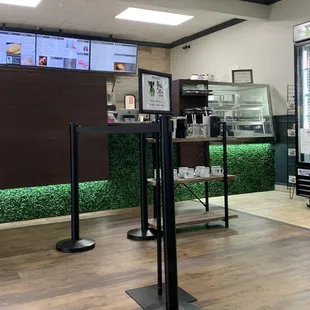 Retail area and order station