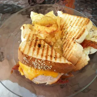 Turkey-bacon sandwich