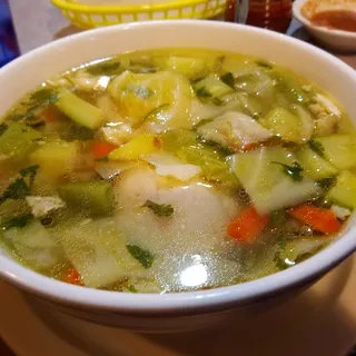 Caldo de Pollo