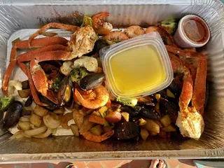 Whalebone Seafood Market & Takeout