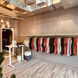 2022 Summer Collection includes Coral and Seafoam colors