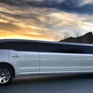 Lincoln MKT stretch limousine