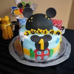 Mickey Mouse Clubhouse Cake