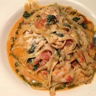 Linguine Pasta with Sautéed Shrimp