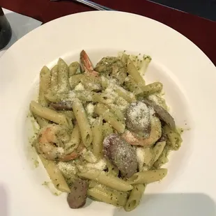 Pasta with shrimp and sausage