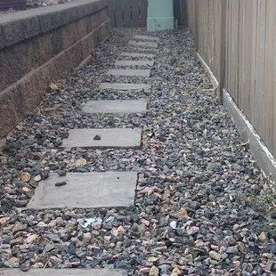 Another view of their terrible installation!!!!