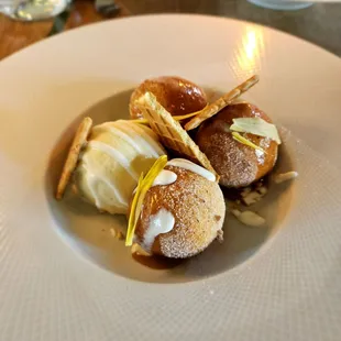 Bomboloni