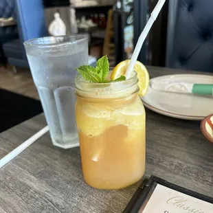 Arnold Palmer Lemonade