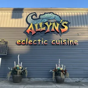 Allyn&apos;s 
#allyns #cajun #restaurant #vegan #columbiatusculum
