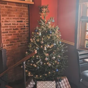 Christmas Tree!
#christmas #tree #festive