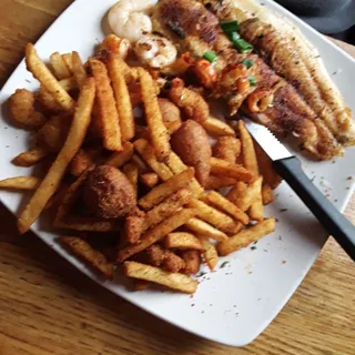 Al's Cajun Seafood Platter