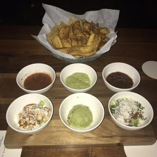 GUACAMOLE & SALSA TASTING