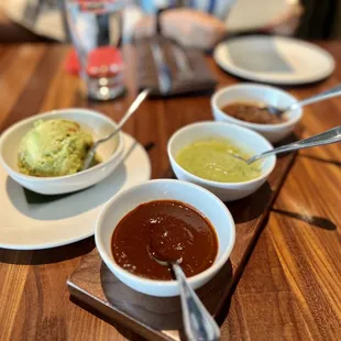 SALSA TRIO &amp; GUACAMOLE