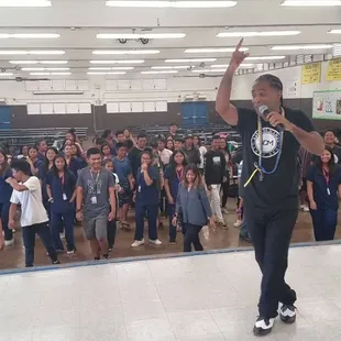 Mambo lessons at Waipahu High School