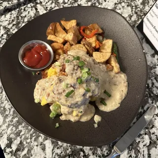 Sausage Gravy And Biscuits