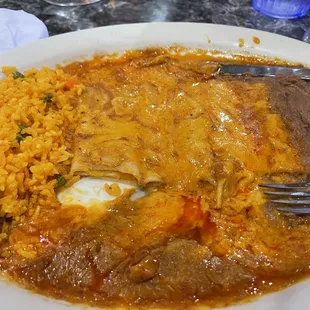 a plate of mexican food