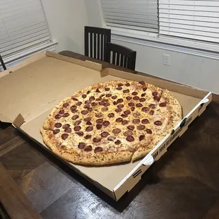 Halal pepperoni pizza