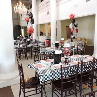 Crab feed set up