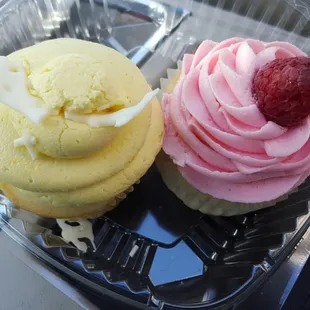 Lemon cupcake and Raspberry filled cupcake!!