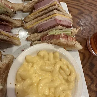 Club sandwich and Mac and cheese