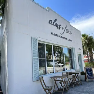 It couldn&apos;t be a cuter place!