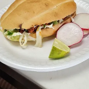 Torta de quesillo y chorizo