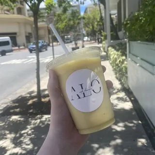 Large Pineapple Banana Smoothie