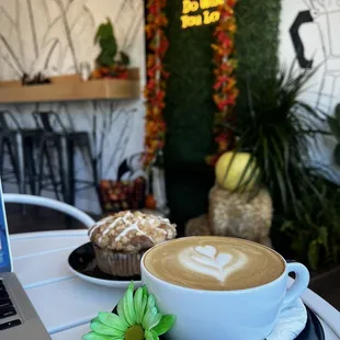 Cappuccino, coffee cake muffin