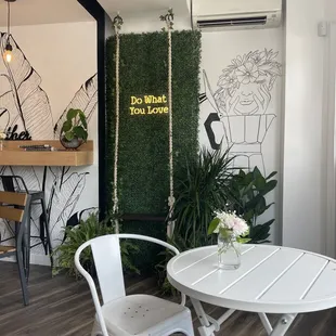 Interior - nice decor and about 4 tables