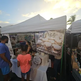 11-7-24. Pop-up Stand